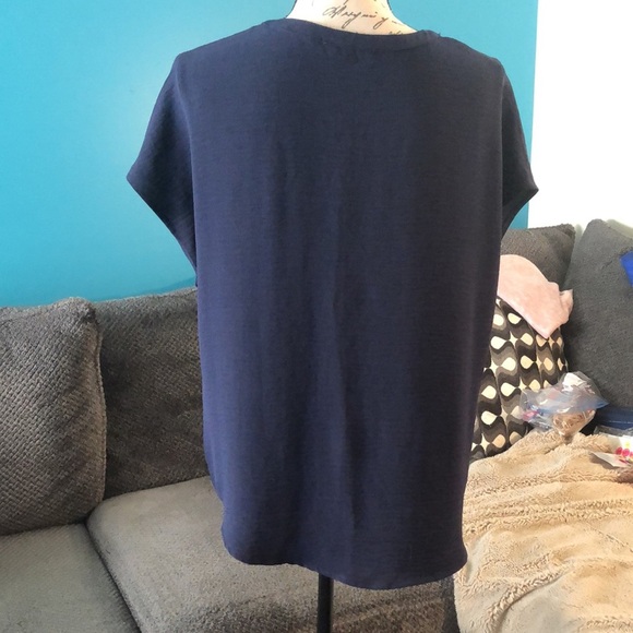 LAST CHANCE 🎉4 for $20 💄 mi ami Short Sleeve Blouse, size Medium - Picture 5 of 6